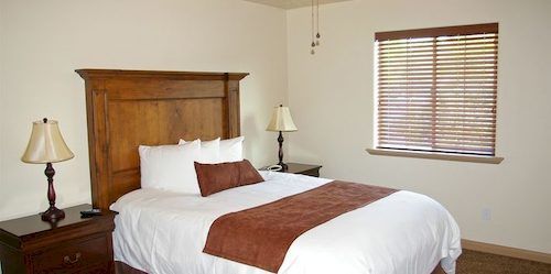 Duchesne Suites ภายนอก รูปภาพ