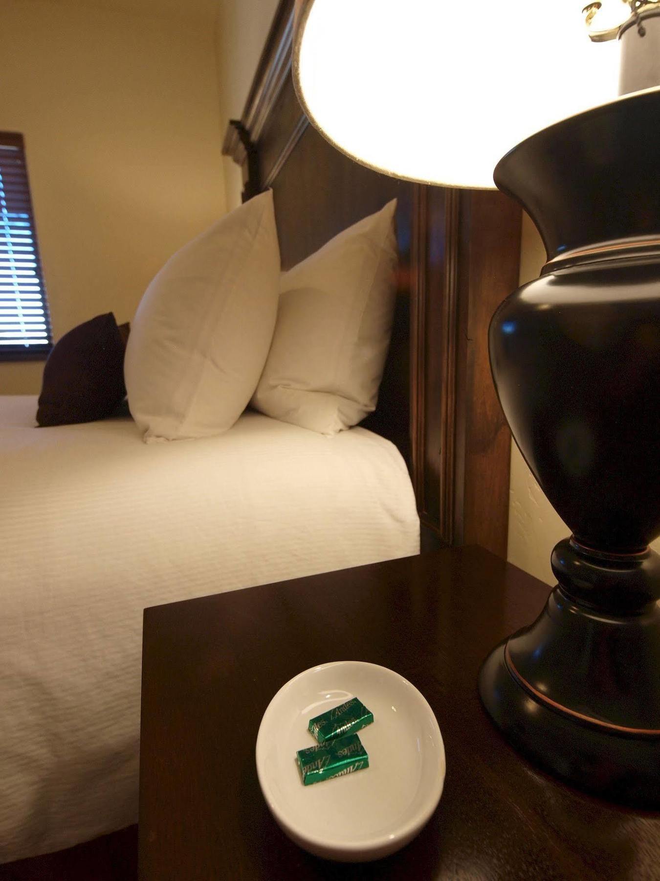 Duchesne Suites ภายนอก รูปภาพ